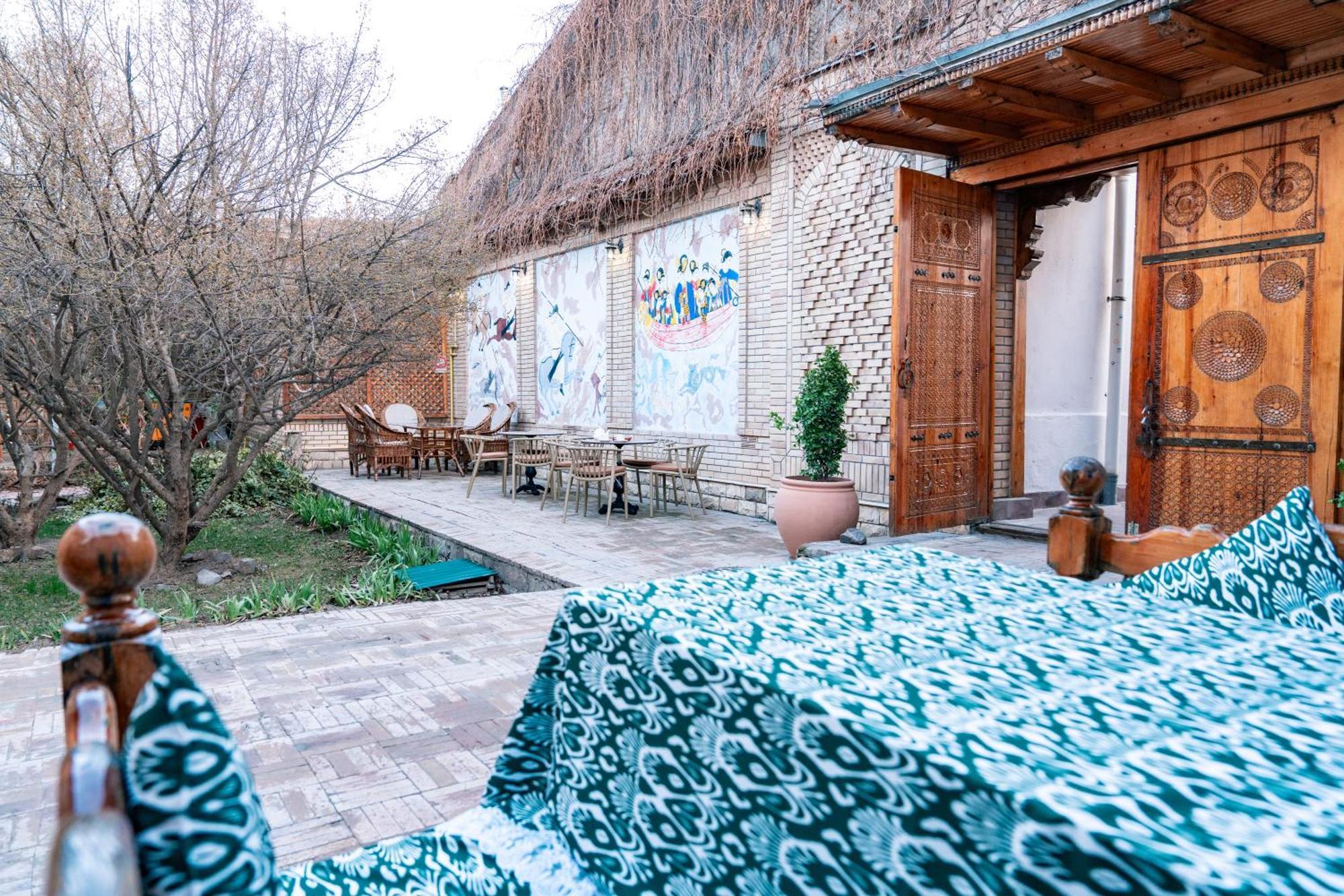 Hotel Caravan Serail Samarkand Exterior foto