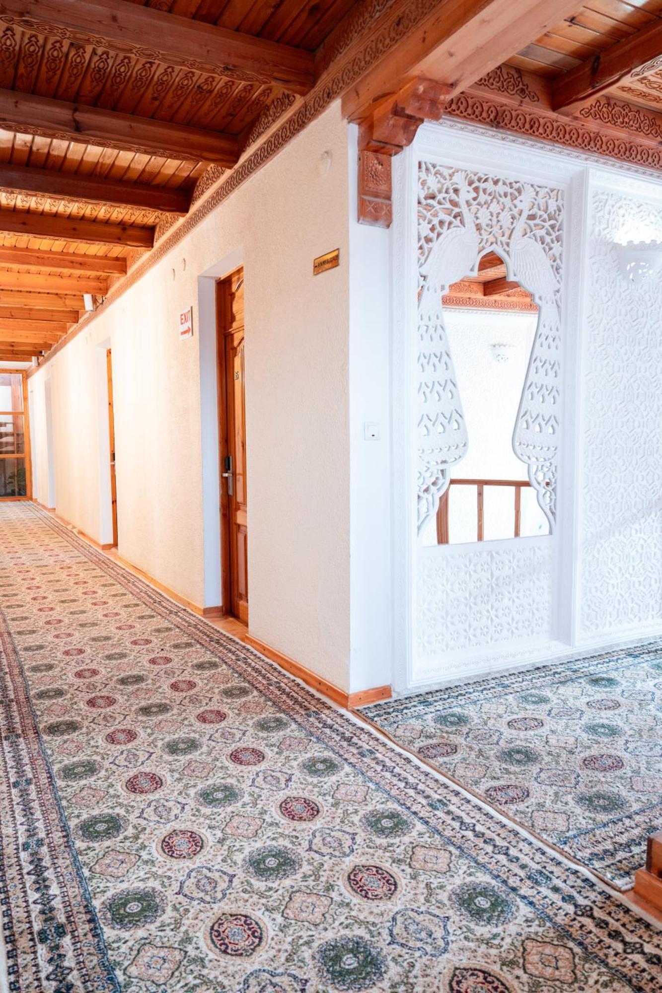 Hotel Caravan Serail Samarkand Exterior foto