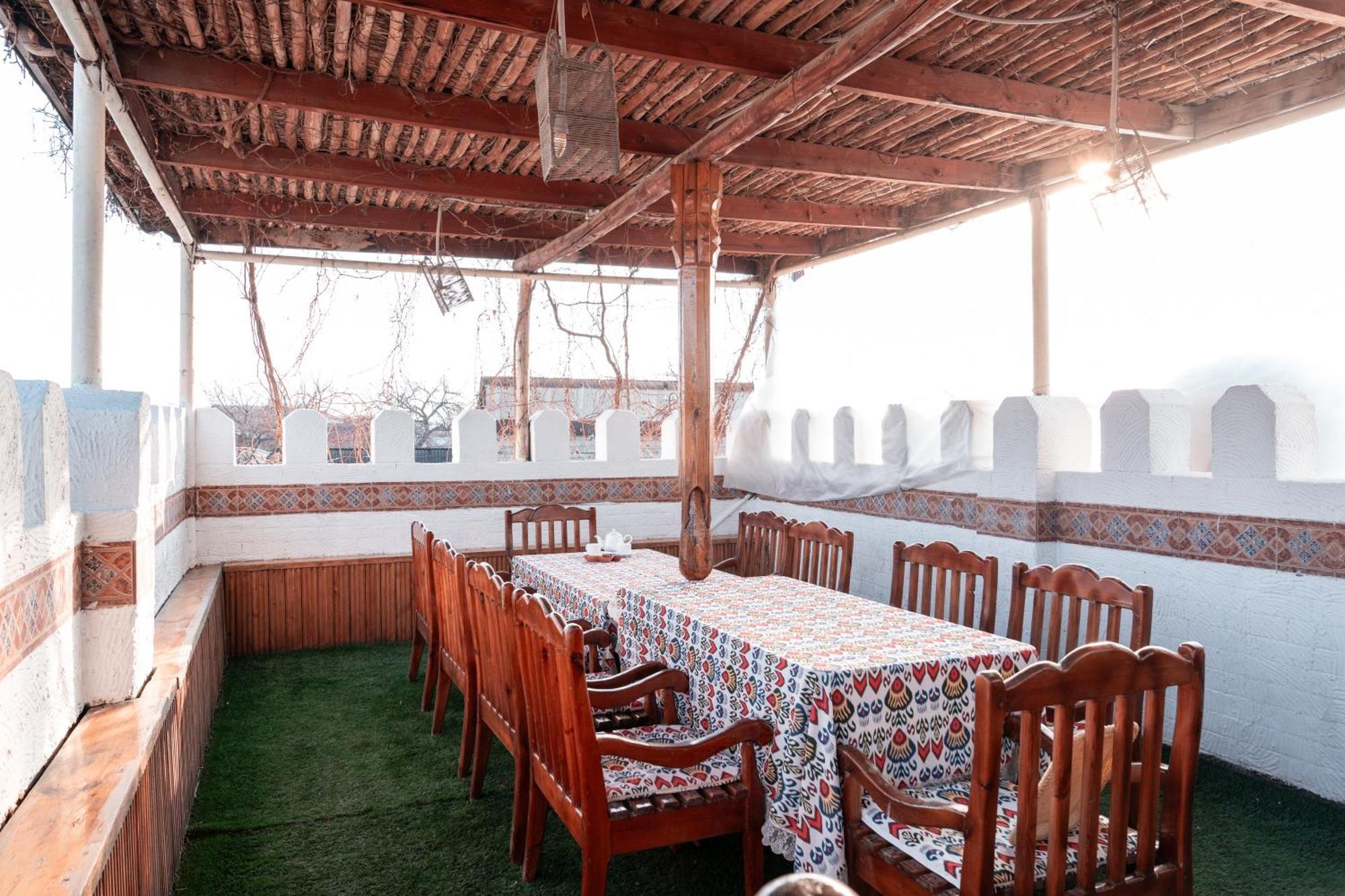Hotel Caravan Serail Samarkand Exterior foto